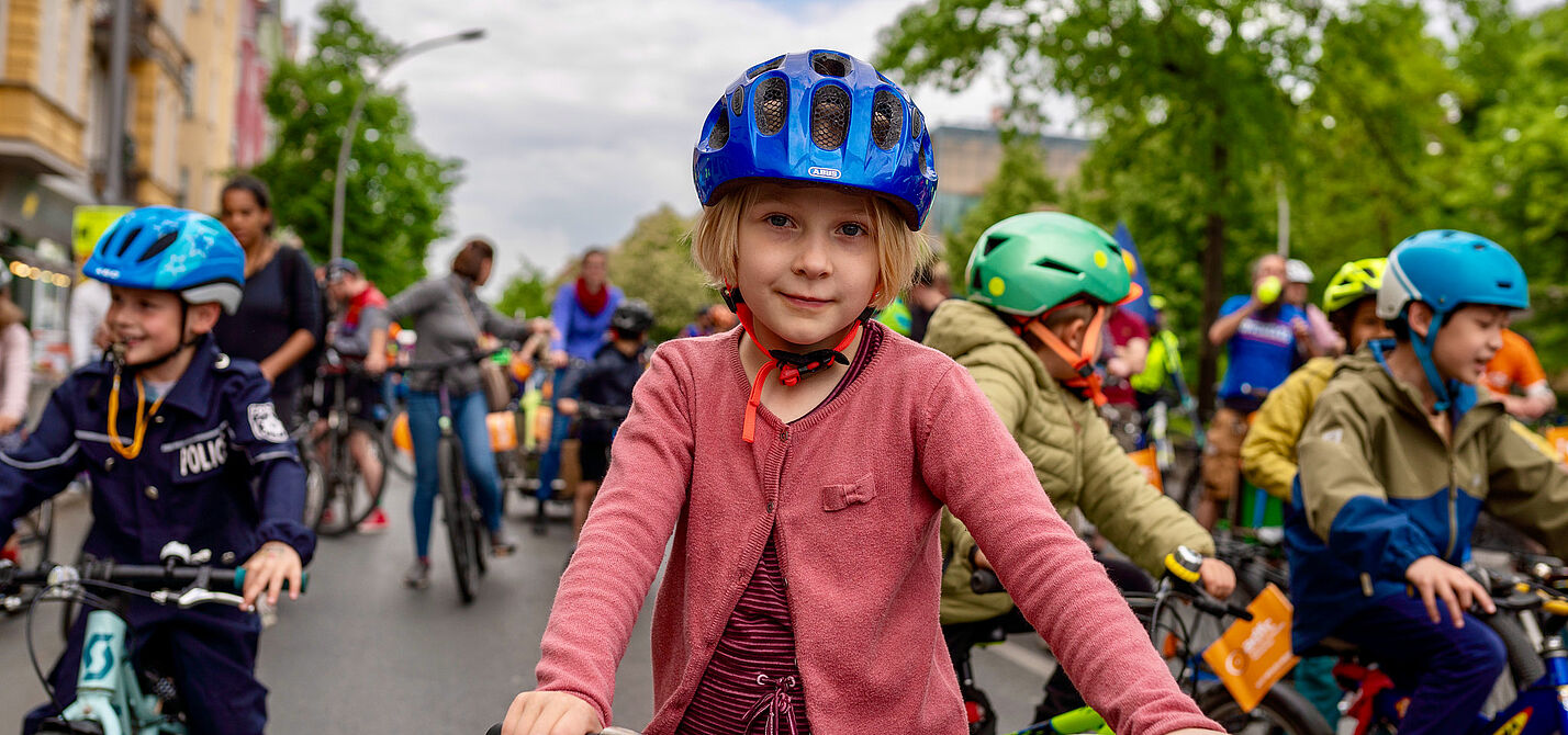 Kind auf Kidical Mass.jpg Kind auf Kidical Mass
