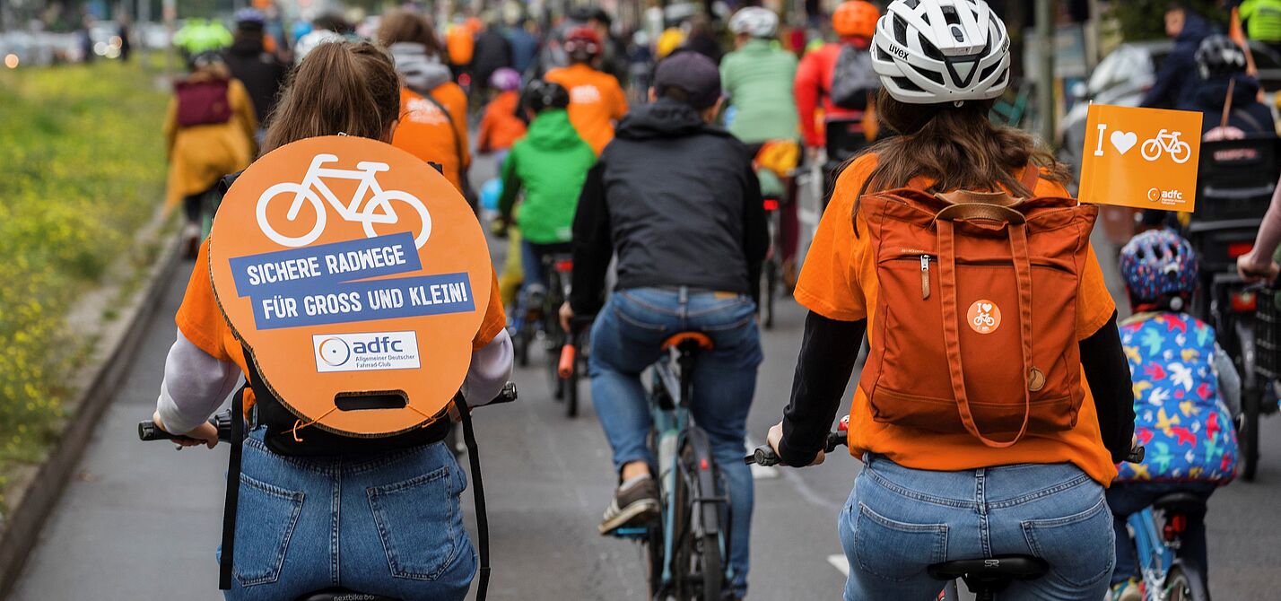 Aktionsschild Sichere Radwege Aktionsschild Sichere Radwege